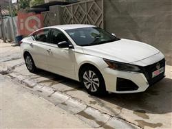 نيسان ألتيما